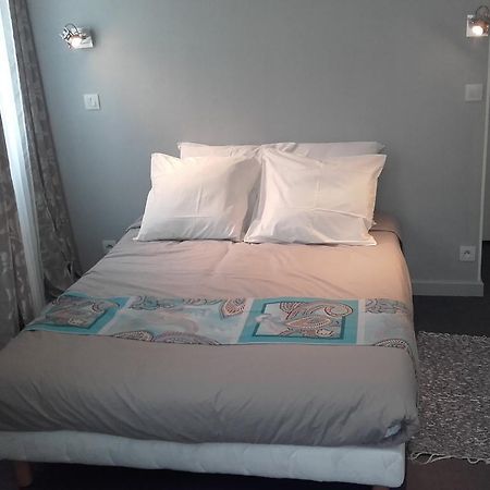Le Kleber Hotel Montreuil  Bagian luar foto