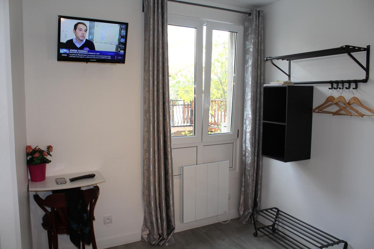 Le Kleber Hotel Montreuil  Bagian luar foto