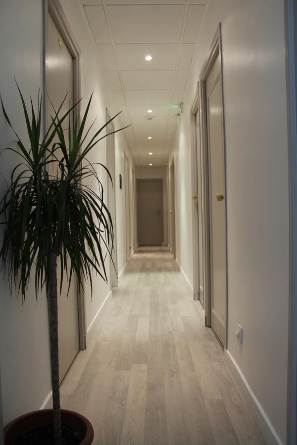 Le Kleber Hotel Montreuil  Bagian luar foto